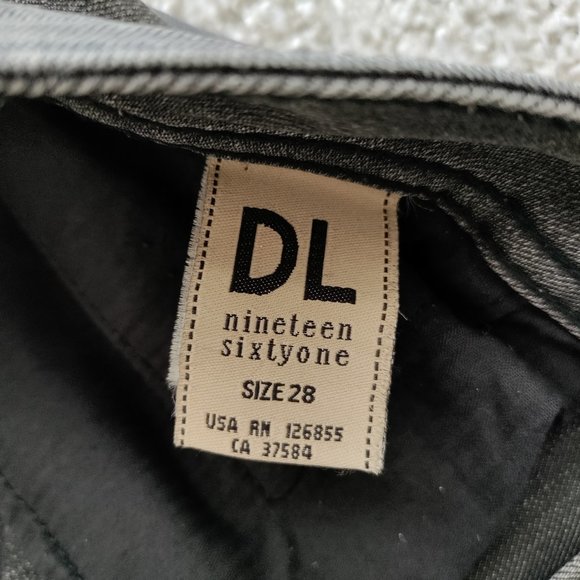 DL1961 Amanda Skinny Jeans Zurich 4 Way Stretch Size 28 - Picture 9 of 15